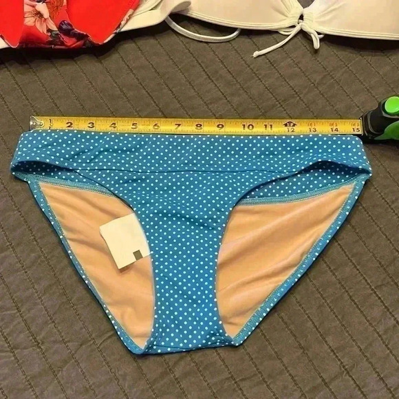 Bikini pieces - Picture 5 of 10